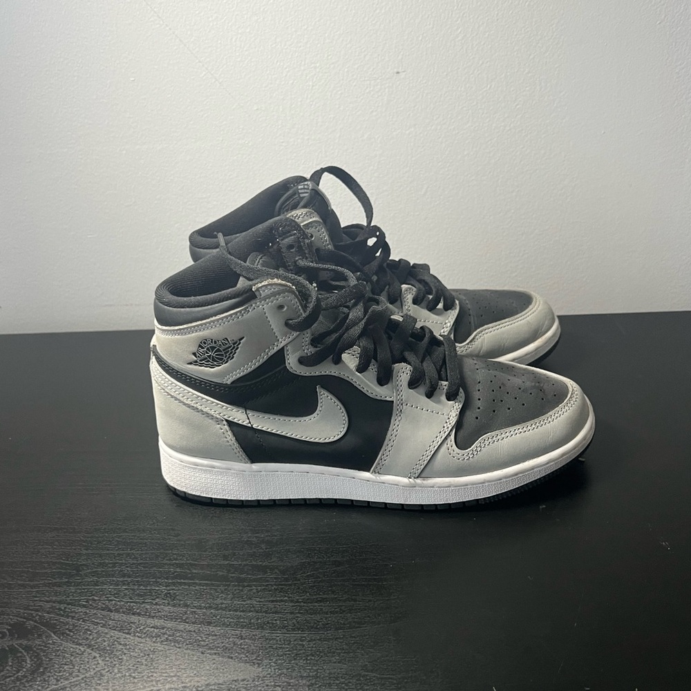 Jordan 1s high top grey and black